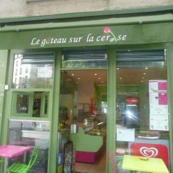 Le Gateau Sur La Cerise
