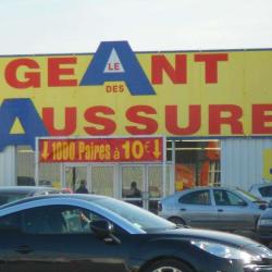 Le Géant Des Chaussures