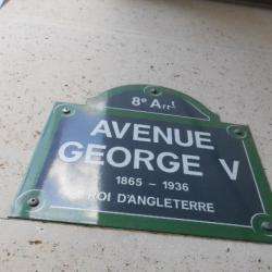 Le Georges V Café