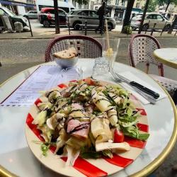 Le Mac-mahon Cafe