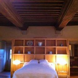 Le Manoir Equivocal