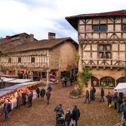 Le Marché De Noël De Pérouges