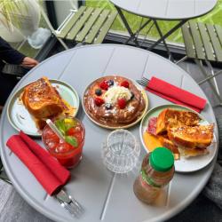 Le Milano Café & Brunch