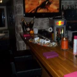 Le Petit Bar De La Tour