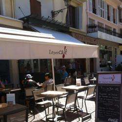 Le Petit Café