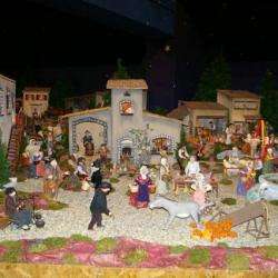 Le Petit Monde Des Santons De Provence