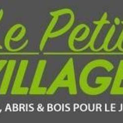 Le Petit Village