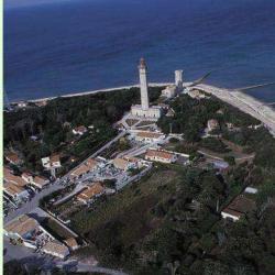 Le Phare Des Baleines