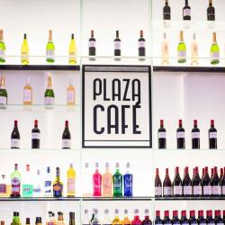 Le Plaza Café