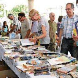 Le Quai Des Bouquinistes