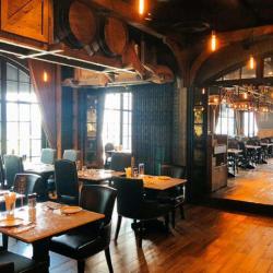Le Saloon