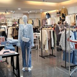 Le Shop  Women