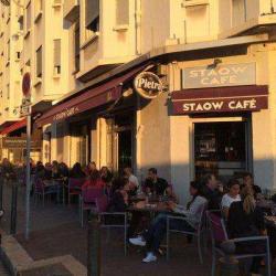 Le Staow Cafe