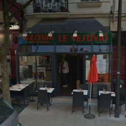 Le Vesuvio Pizzeria