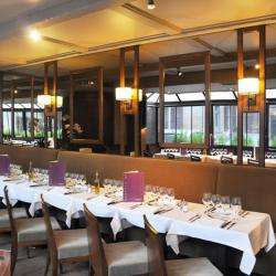 Le Village A Neuilly