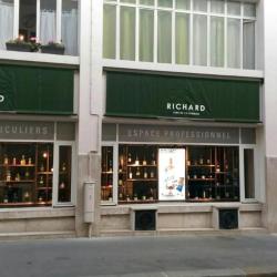 Le Vin En Tête