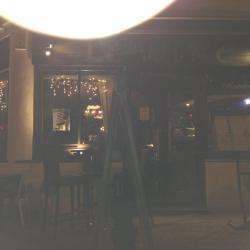 Le Wine Opus Café