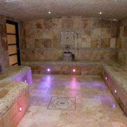 Les Bains De L'orient