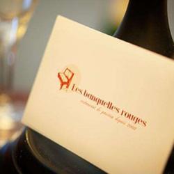 Les Banquettes Rouges