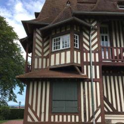 Les Batisseurs D'auge