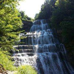 Les Cascades Du Hérisson