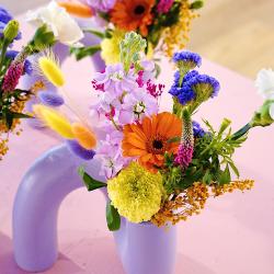 Les Filles Les Fleurs