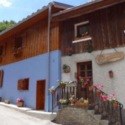 Les Moulins