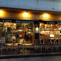 Les Negociants