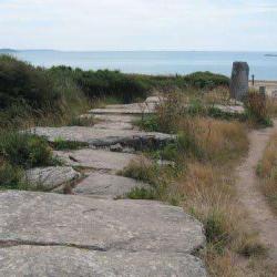 Les Pierres Plates