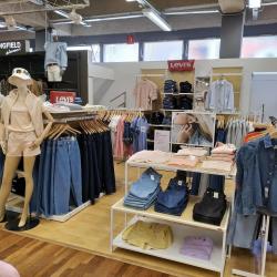 Levi's