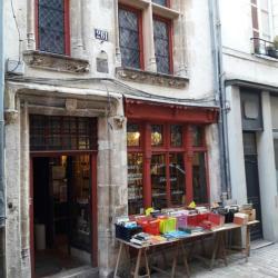 Au Coeur Du Monde Librairie