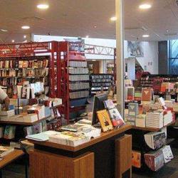 Librairie Ravy : Papeterie/ Jeux Et Jouets/ Disquaire