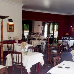 Logis Hôtel Auberge La Fontaine