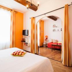 Logis Hôtel Auberge De Tavel