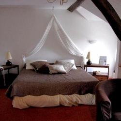 Logis Hôtel Les Etangs De Guibert