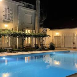 Logis Vélès Hotel - Chambre D'hôtes - Bed And Breakfast - Séminaires D'entreprises - Gîtes De Groupes