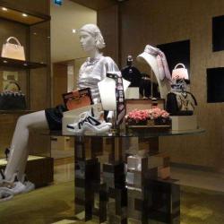 Louis Vuitton Paris Montaigne