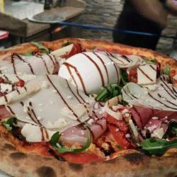 Loussa Pizza