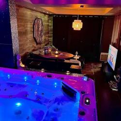 Loveroom