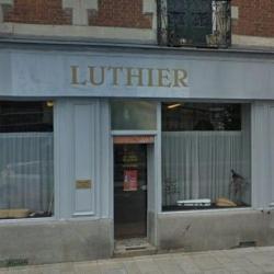 Luthier