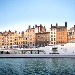 Lyon City Boat