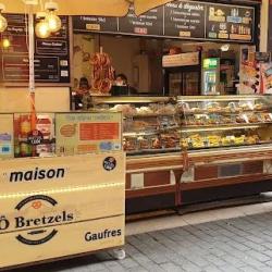 M Bretzels Café