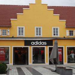 Magasin Outlet Store   -  Adidas