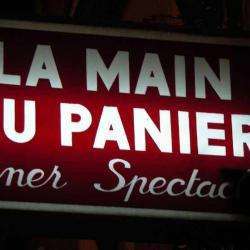 Main Au Panier (la)