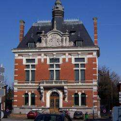 Mairie De Pérenchies