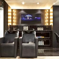 Maison De Coiffure