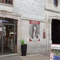 Maison De Louis XIV