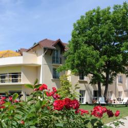 Maisons De Famille Genevois