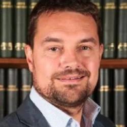 Maître David Larrat