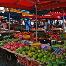 Marché Couvert De Saint-pierre